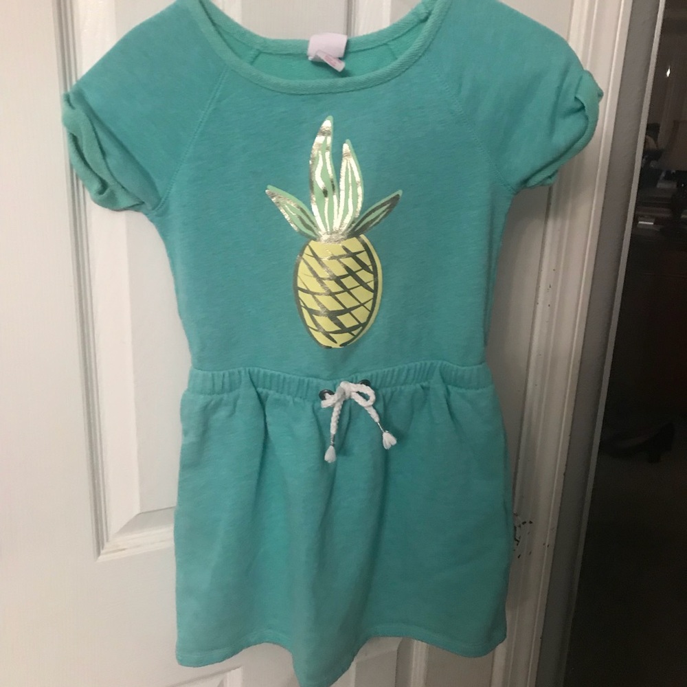 Girls pineapple 🍍 dress with pockets size 7/8